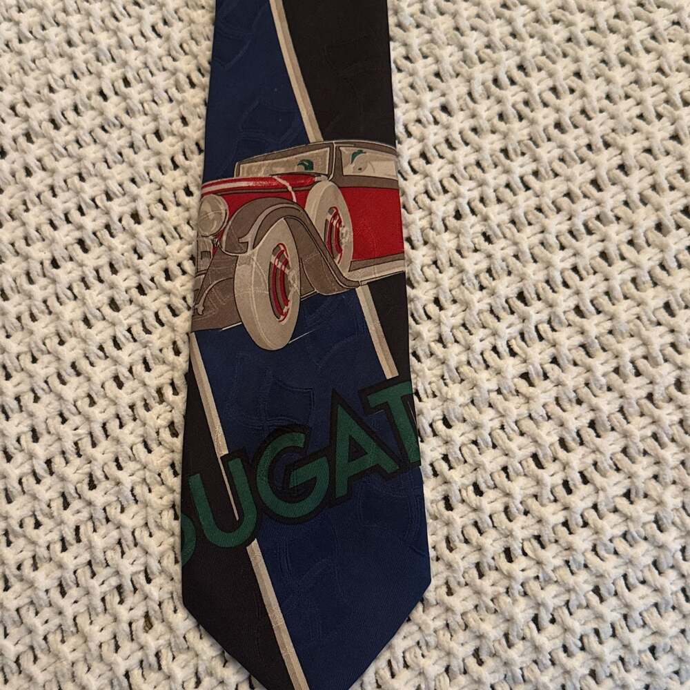 Ralph Lauren Polo Silk VINTAGE BUGATTI VERY RARE tie. 
Very nice condition
